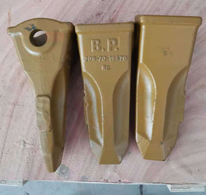  205-70-19570RC PC200RC Komatsu دلو الأسنان